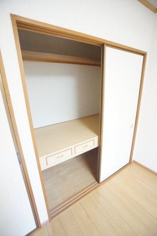 カサベルデ大日 収納