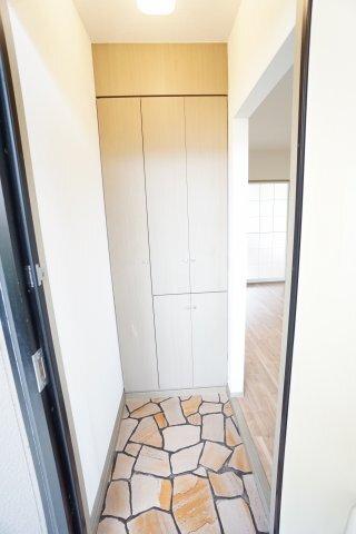 フェニックスC 玄関
