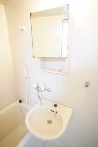 まるいわパレスみつわ台 洗面