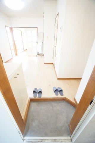 まるいわパレスみつわ台 玄関