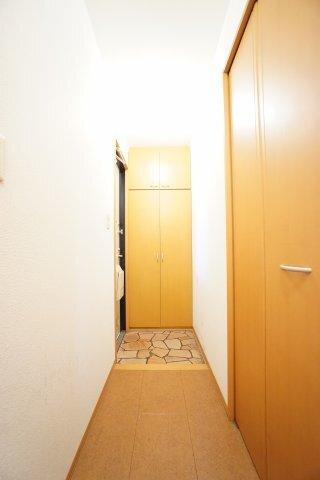 ステジュアンB 室内