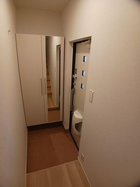 サン・シード 玄関