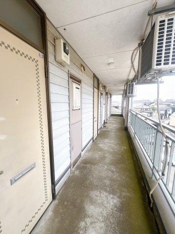 第二アイドル 部屋画像