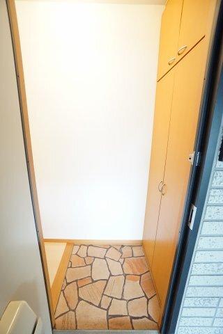 ステジュアンA 玄関