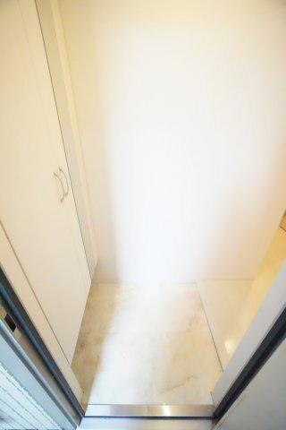 バードネイチャーC棟 玄関