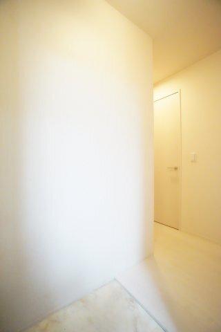 バードネイチャーC棟 玄関
