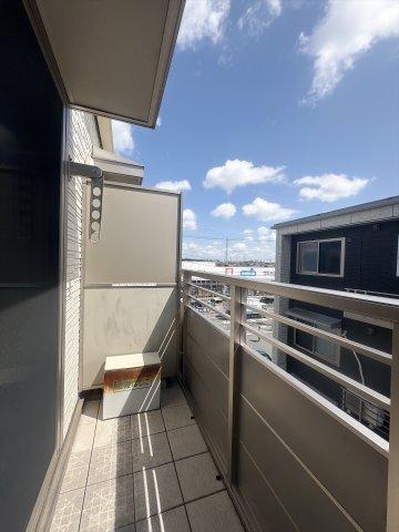 エターナリー バルコニー
