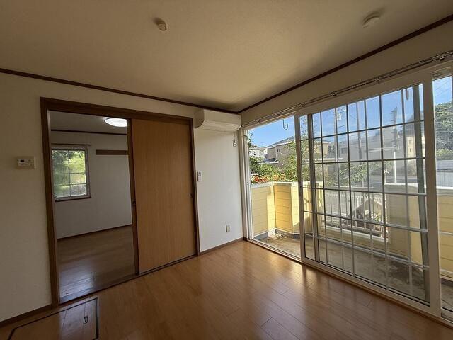 ハニーヴァレー弐番館 リビング