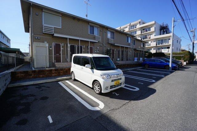 グレイスコート 駐車場