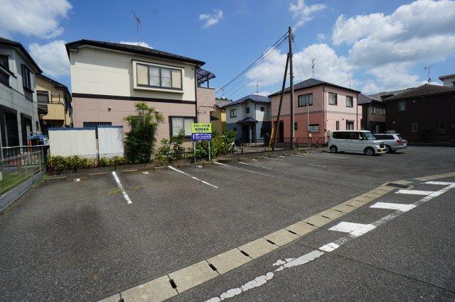 ブルーメ小倉 駐車場
