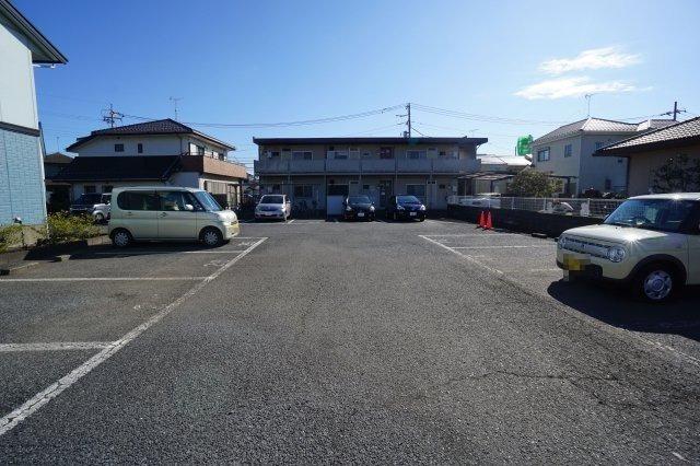 ドミール　Ｂ 駐車場