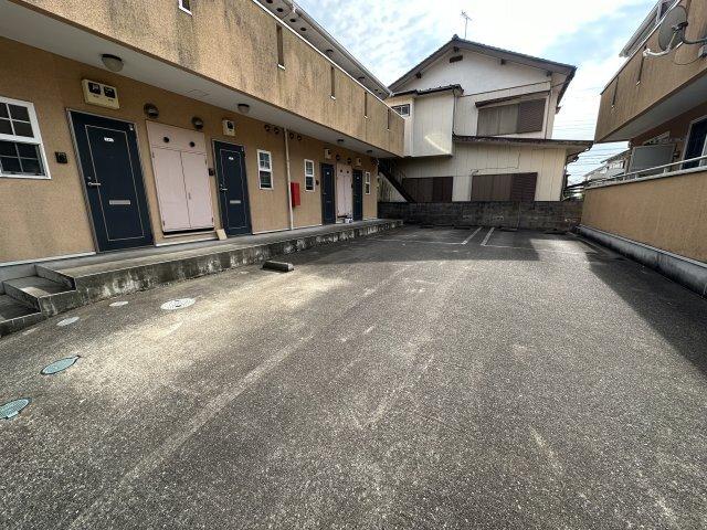 アンジェリーク 駐車場