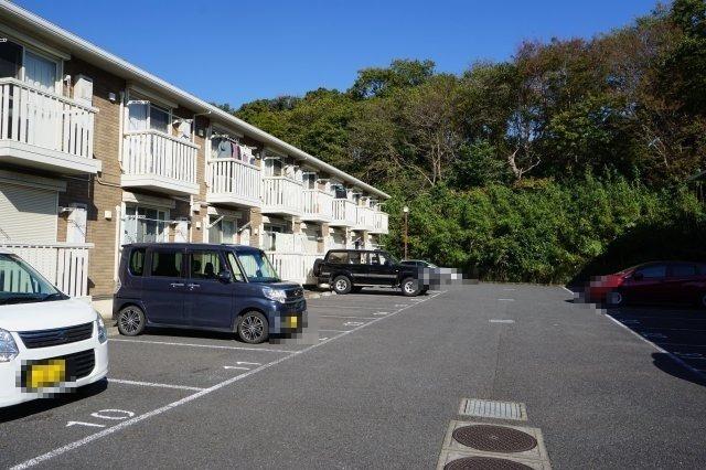 シャルドネ　Ｂ 駐車場