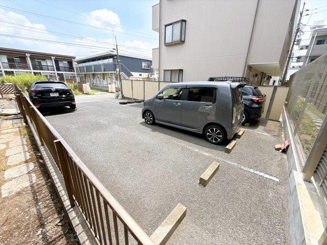 都賀田中貸家 駐車場