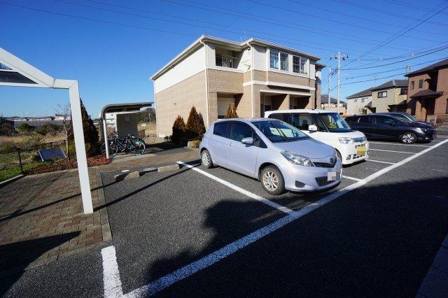 クレア貝塚 駐車場
