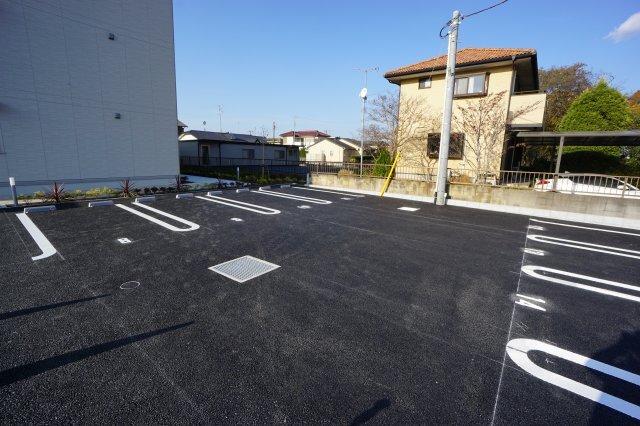 サニーハイム 駐車場