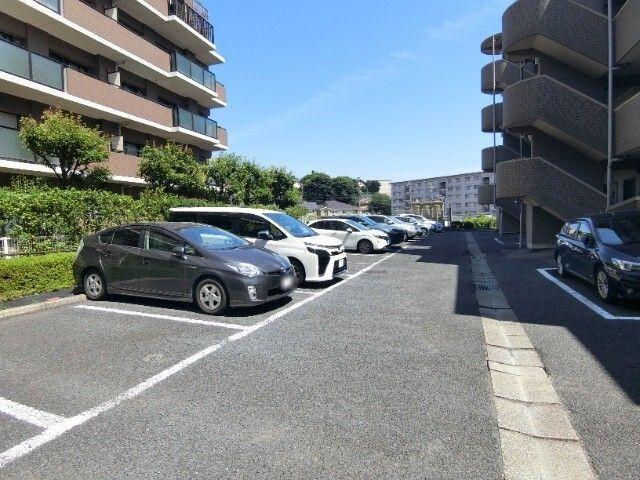 メイプル稲毛 駐車場