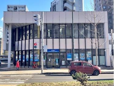 北洋銀行円山公園支店：881m