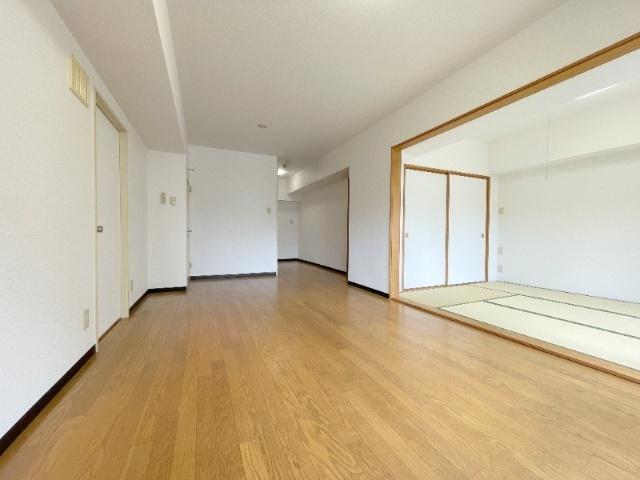 朝日プラザ円山公園（906） リビング