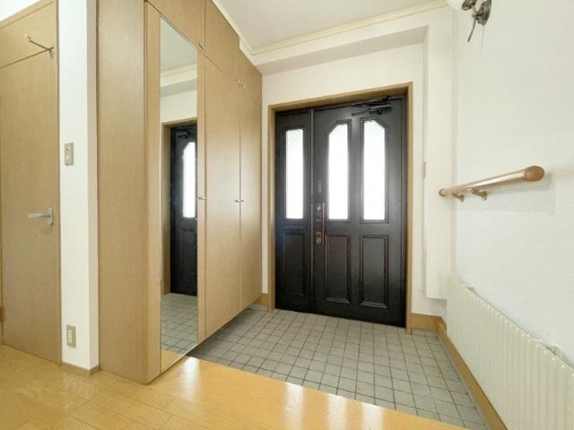 西野７条１０丁目戸建（1） 玄関