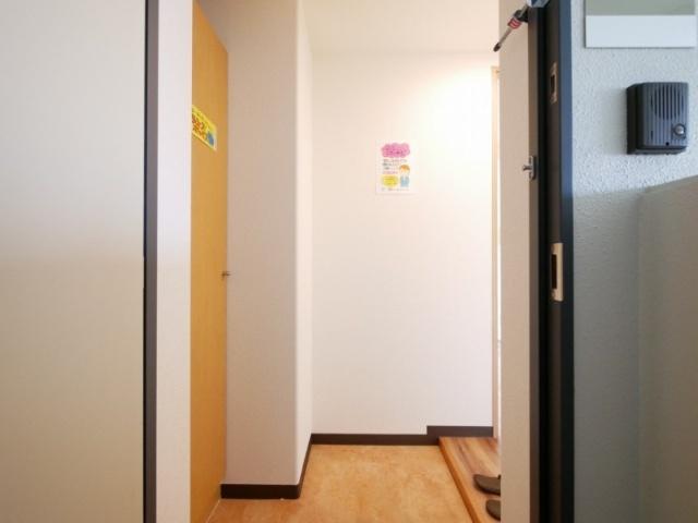 クリアーフィールド（405） 玄関