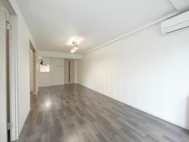 ＢＲＩＧＨＴＯＮ　ＣＯＵＲＴ　Ｎ２０（302） リビング