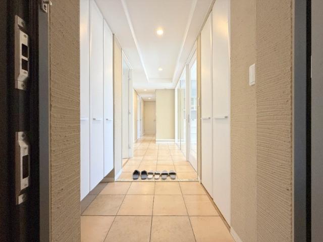 ジェルム西町（107） 玄関