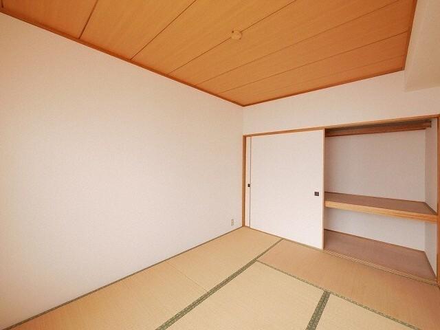 コスモロイヤル東苗穂Ｂ棟（413） 収納