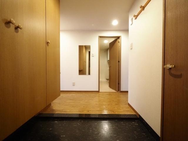 ベンデミア１８（301） 玄関