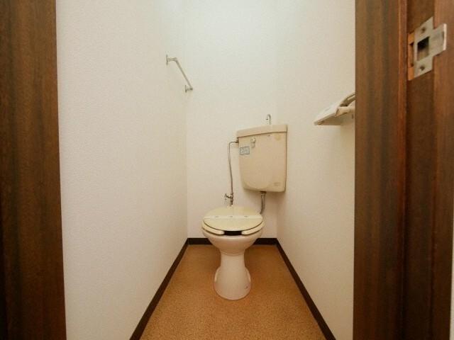 シャネル栄町弐番館（302） トイレ