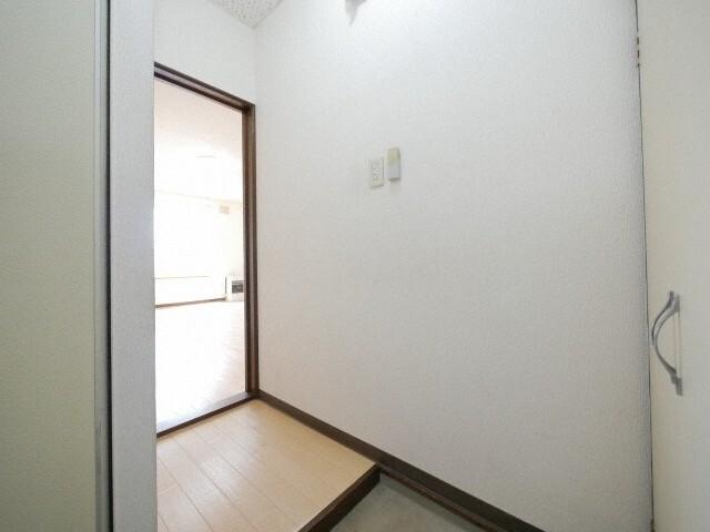 セピア栄町（203） 玄関