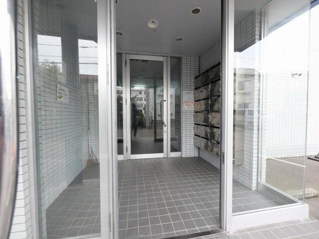 センチュリー元町（408） エントランス