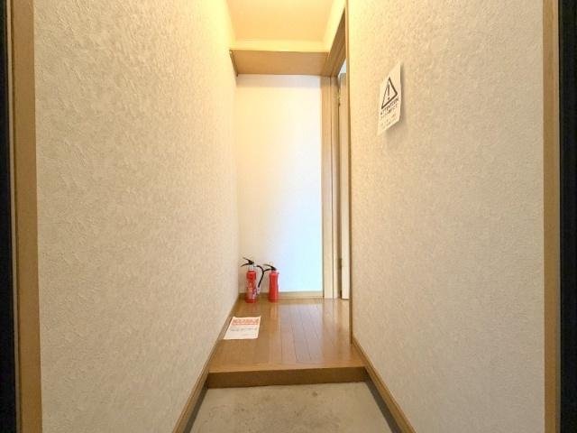 ドエル元町（206） 玄関