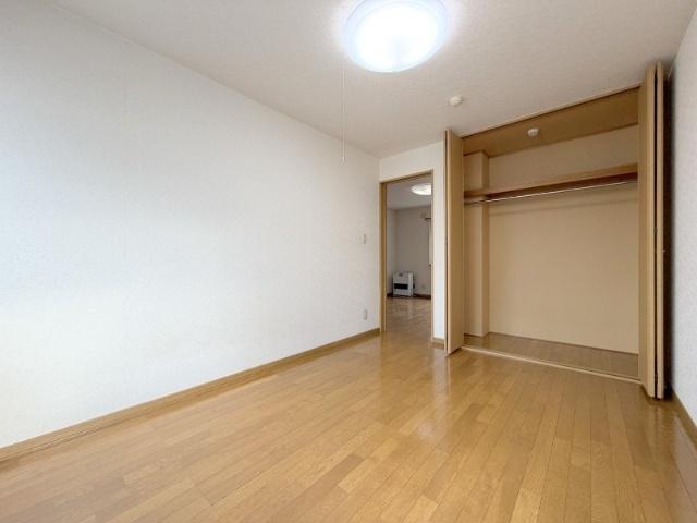 ドエル元町（206） 収納