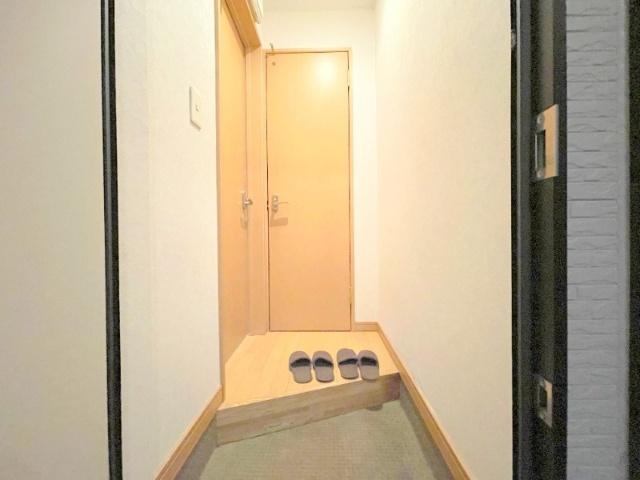 ラ・ターシュ（103） 玄関
