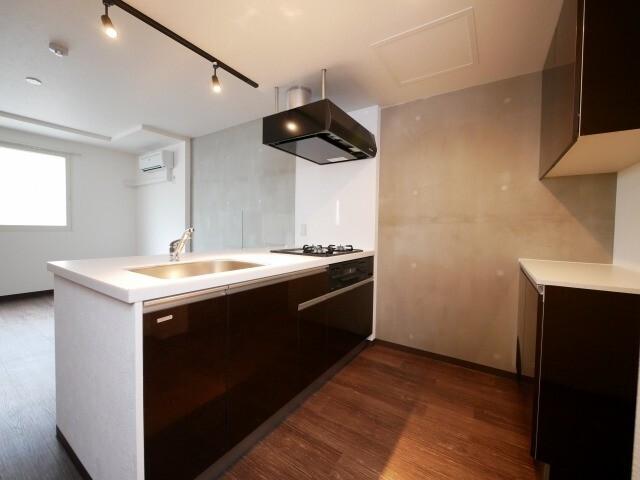 ＣＯＭＳＡＰ２４　ＰＡＲＫＳＩＤＥ（101） キッチン