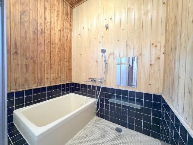 伏古５−３戸建（戸建） バス／シャワー