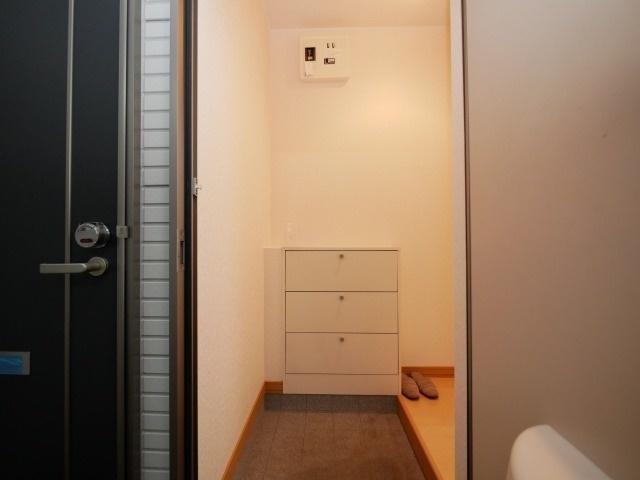 オレンジヒル（203） 玄関
