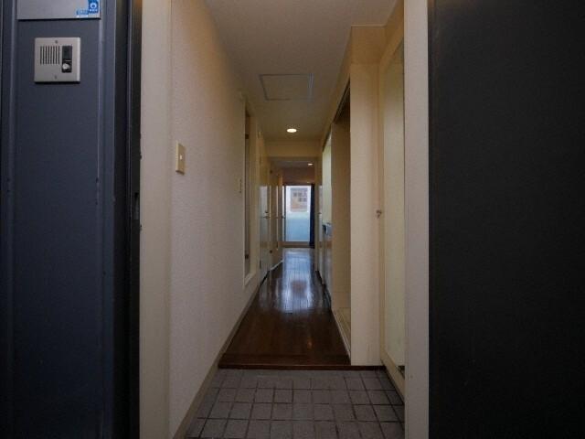 グランイースト北１７条（103） 玄関
