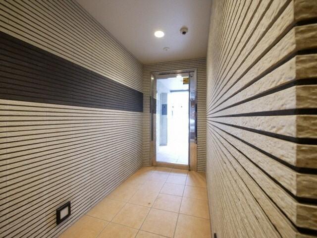 コローレ元町（405） エントランス
