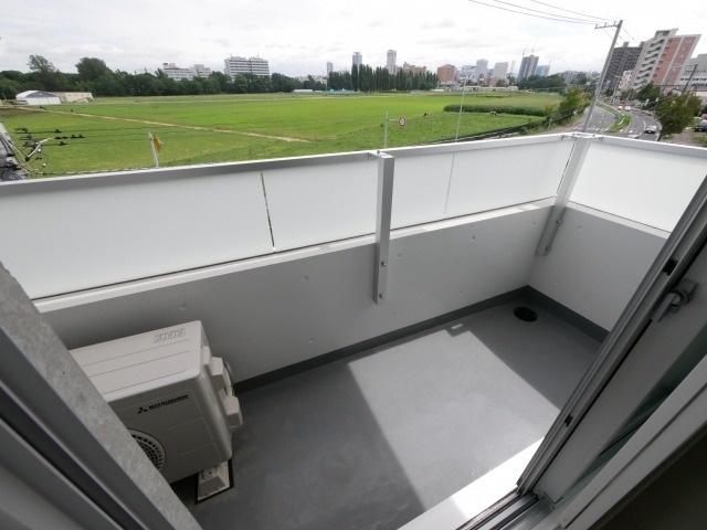 ブランシャール桑園（305） バルコニー