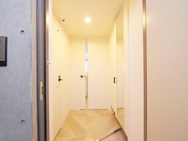 ラムーン発寒（405） 玄関