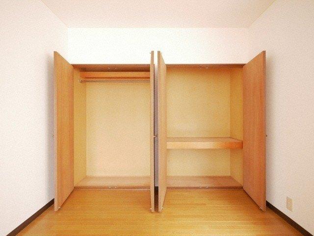 リージェント山の手（103） 収納