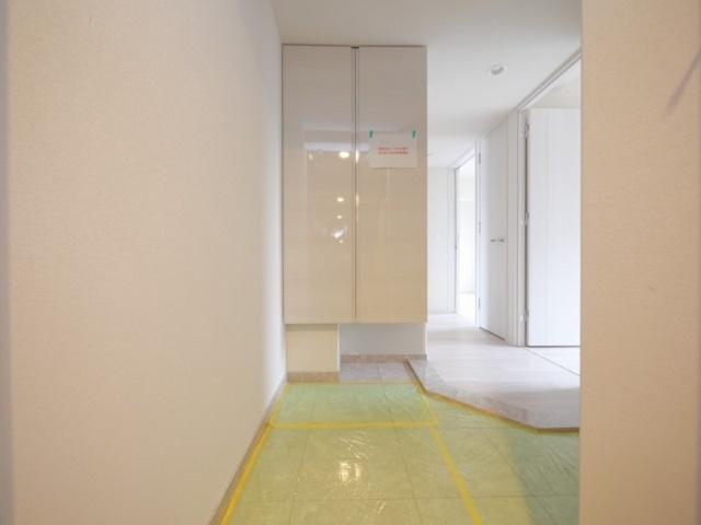 プレミスト札幌ステーション　ＵＲＢＡＮ　ＳＥＥＤ（801） 玄関