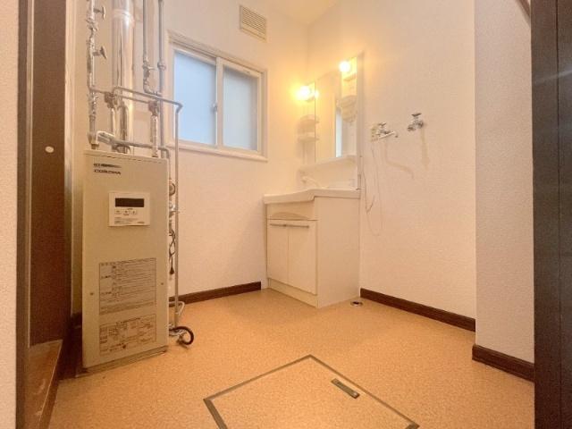 宮の沢３条５丁目４−２３貸家３（3） 洗面