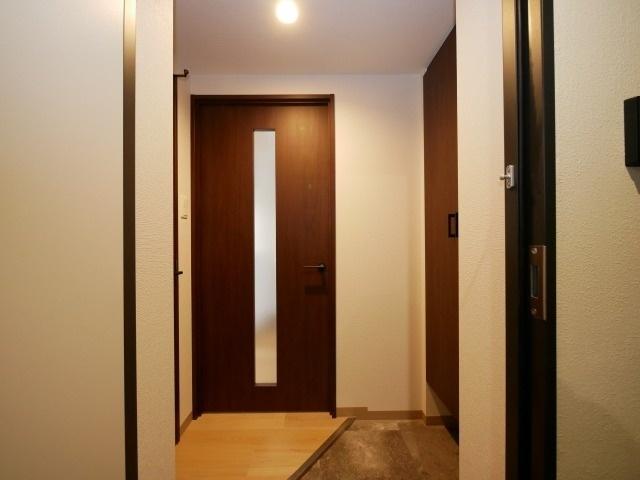 札幌市中央区北七条西マンション 玄関