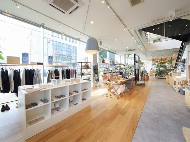 inZONE　with　ACTUS宮の森本店：104m