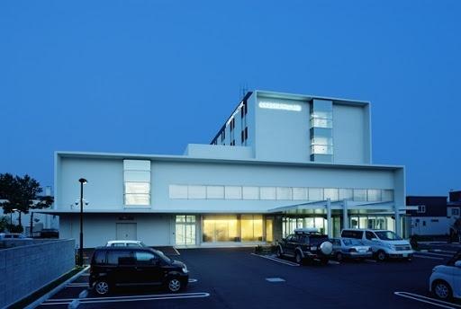 医療法人社団研仁会北海道脳神経外科記念病院：737m