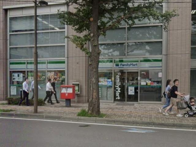 ファミリーマート札幌北4条東1丁目店：172m