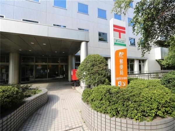 札幌合同庁舎内郵便局：407m